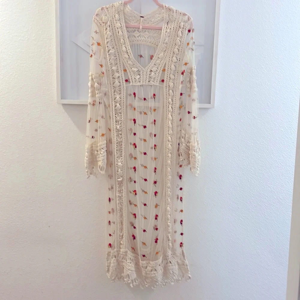 ✨🤍Free people floral finest heart ♥️ crochet dress🤍✨ - Picture 3 of 13